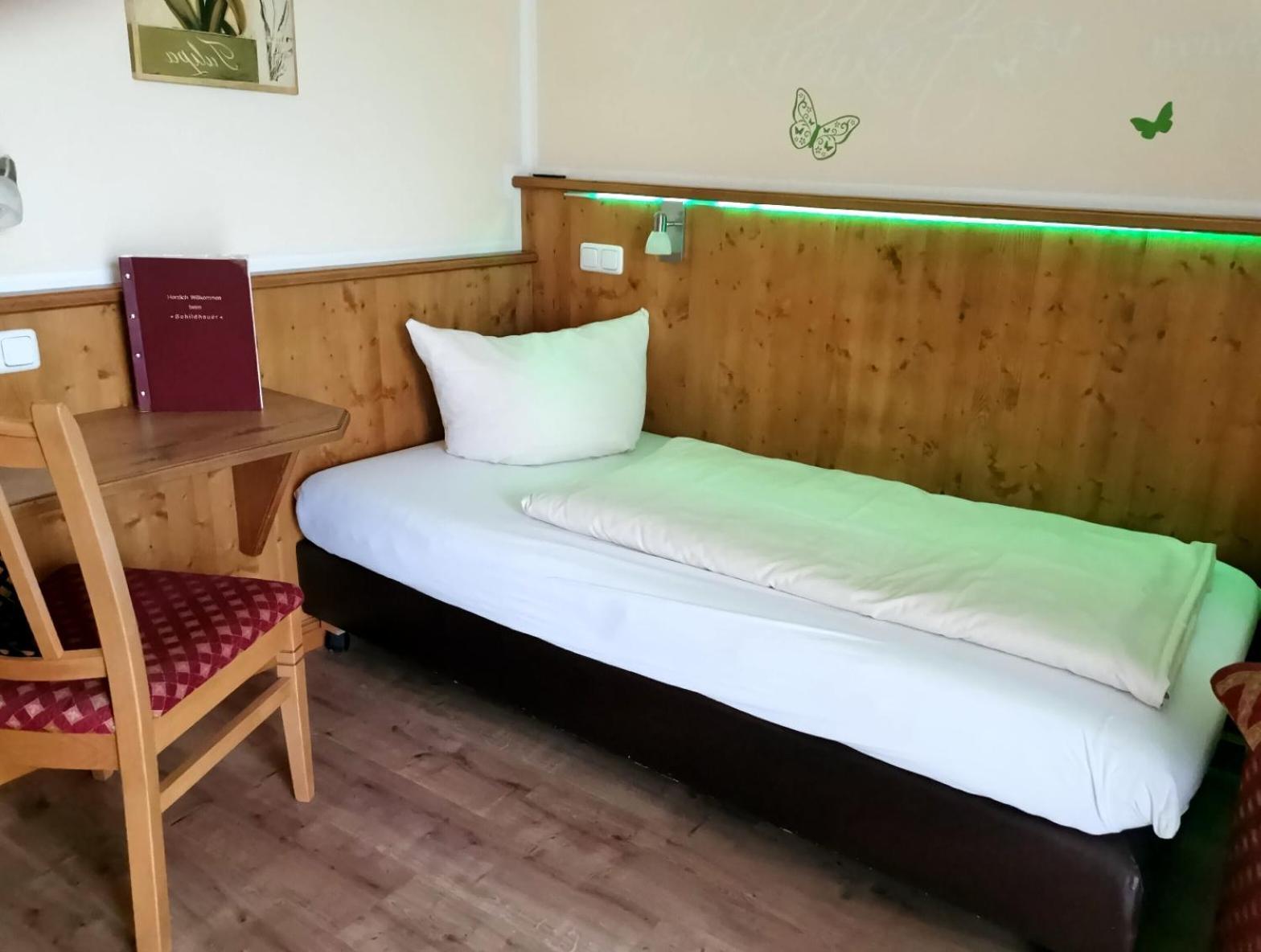 Hotel Landgasthof Zum Schildhauer Halfing Extérieur photo