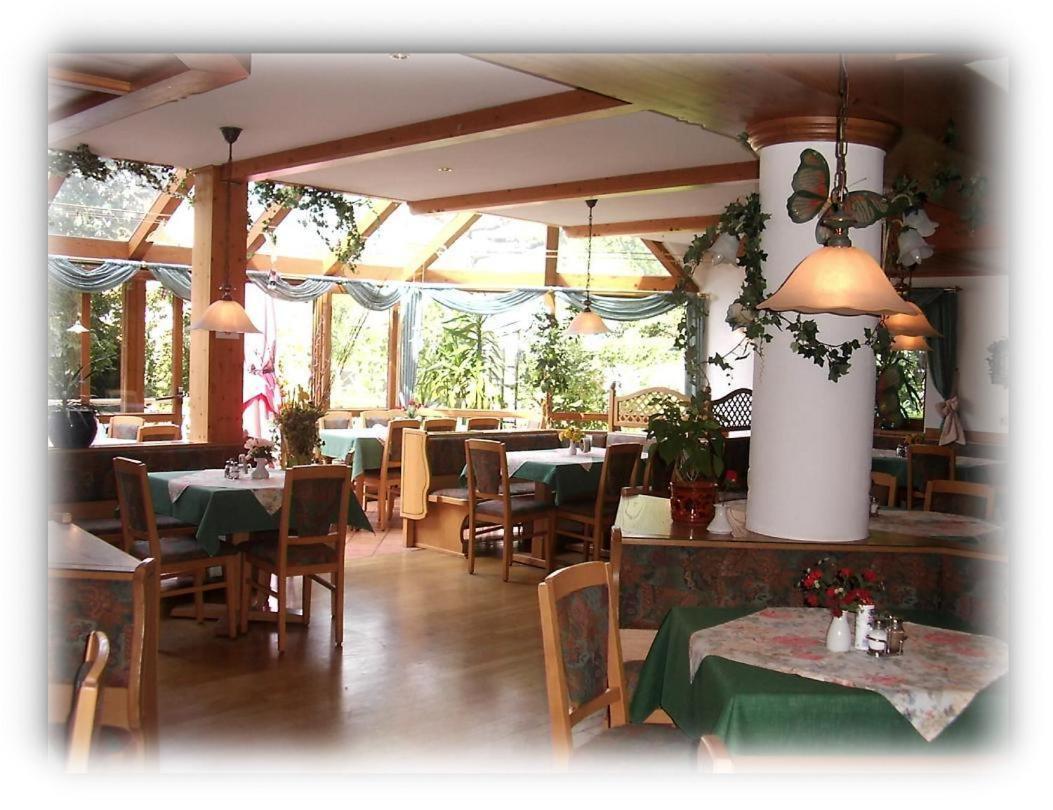 Hotel Landgasthof Zum Schildhauer Halfing Extérieur photo