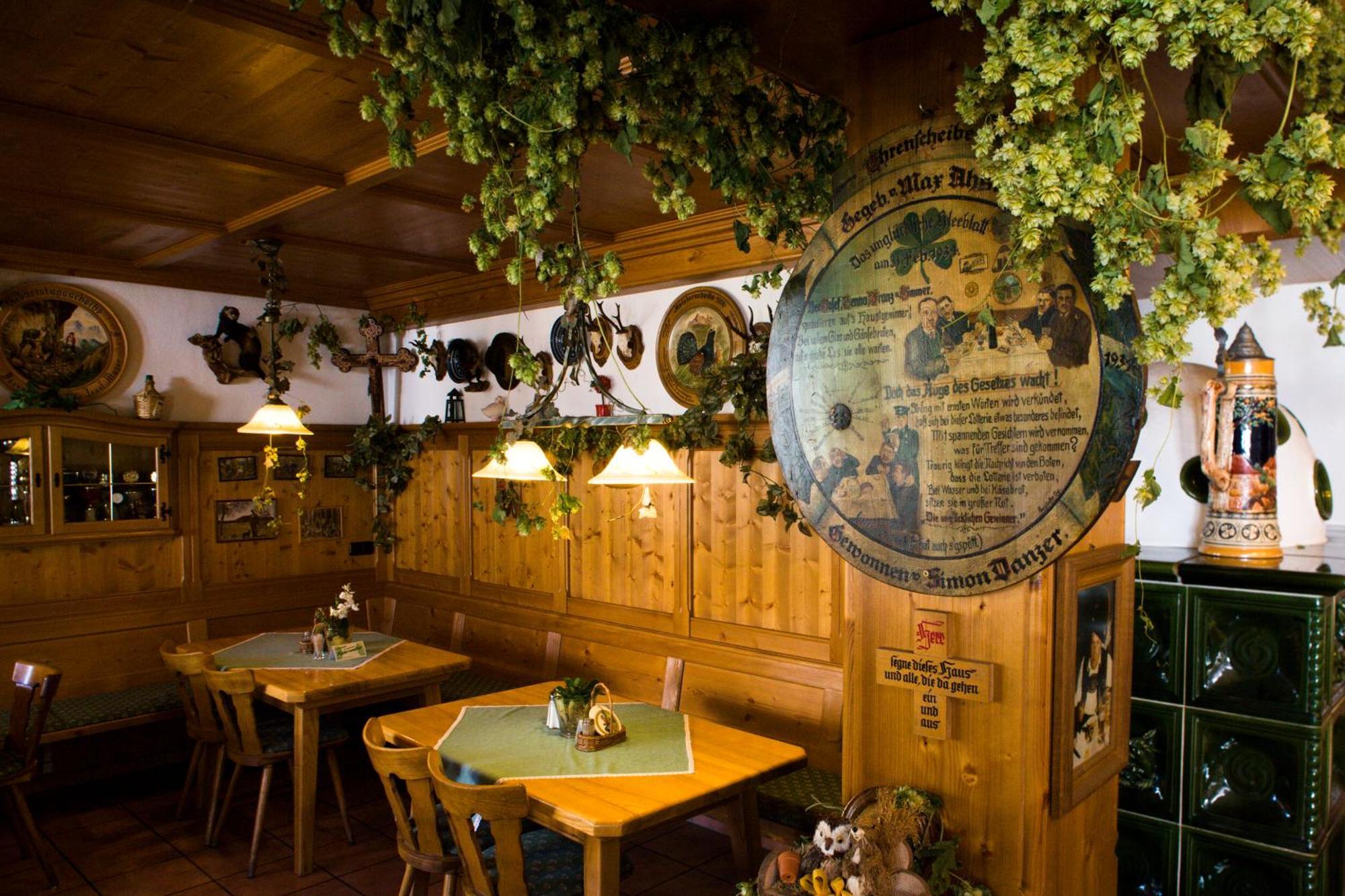 Hotel Landgasthof Zum Schildhauer Halfing Extérieur photo