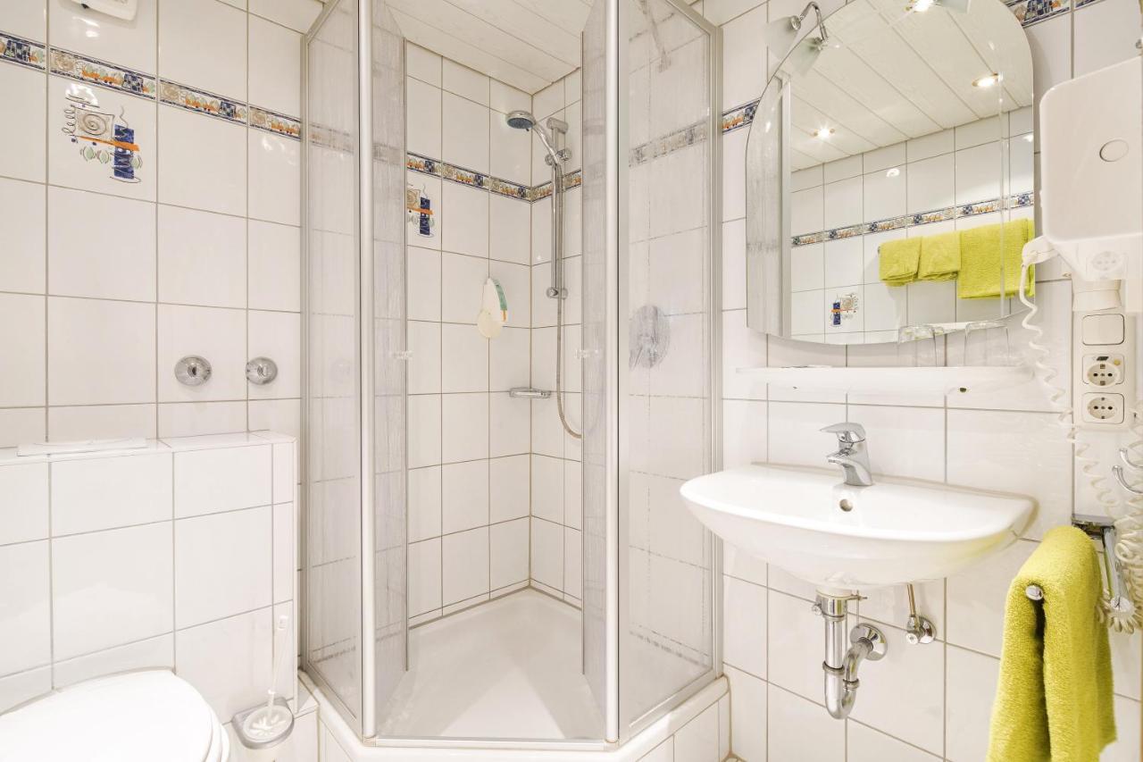 Hotel Landgasthof Zum Schildhauer Halfing Extérieur photo